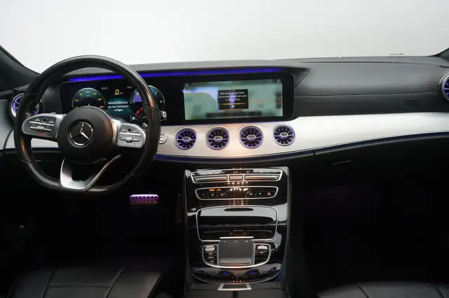 Mercedes-Benz CLS view 14