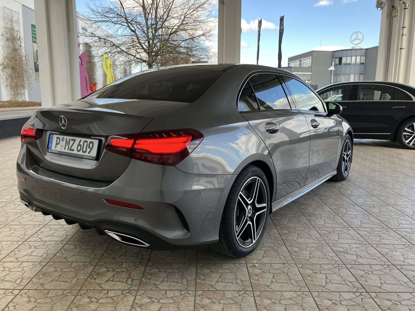 Mercedes-Benz A 220