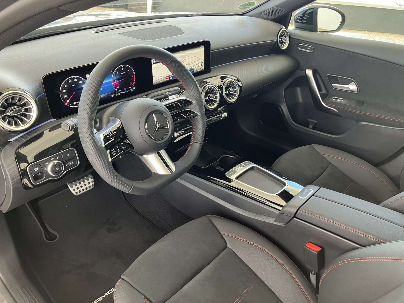 Mercedes-Benz A 220