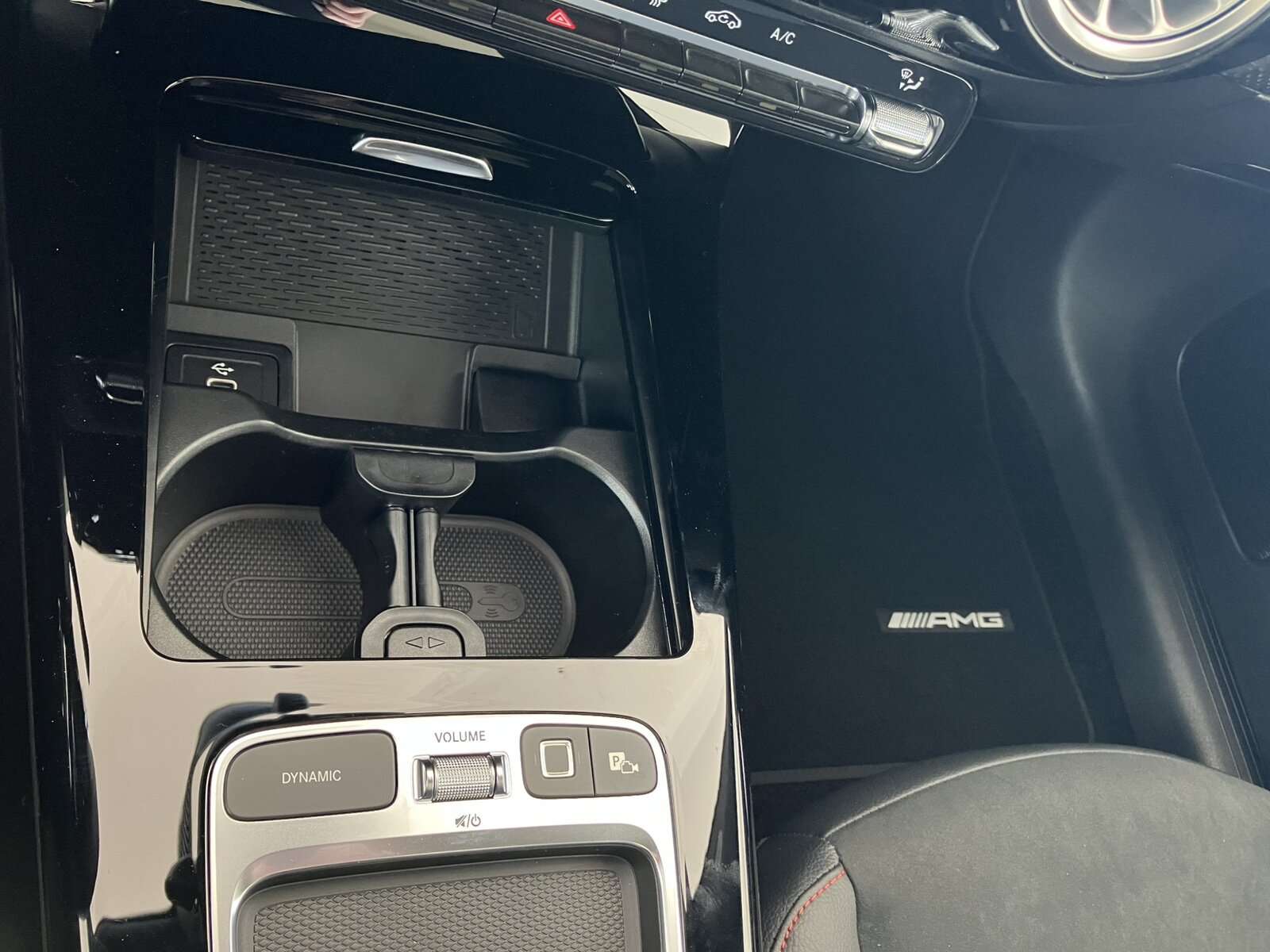 Mercedes-Benz A 220
