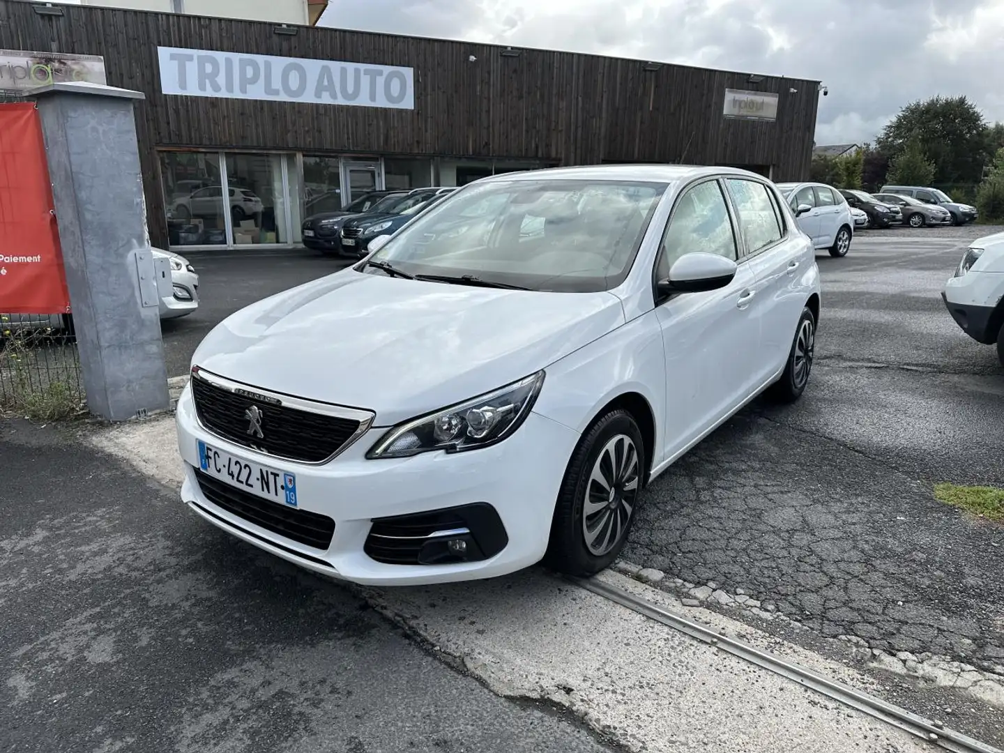 Peugeot 308 1.5 BlueHDi S\u0026S - 130 Affaire Premium Pack Gp Blanc - 1
