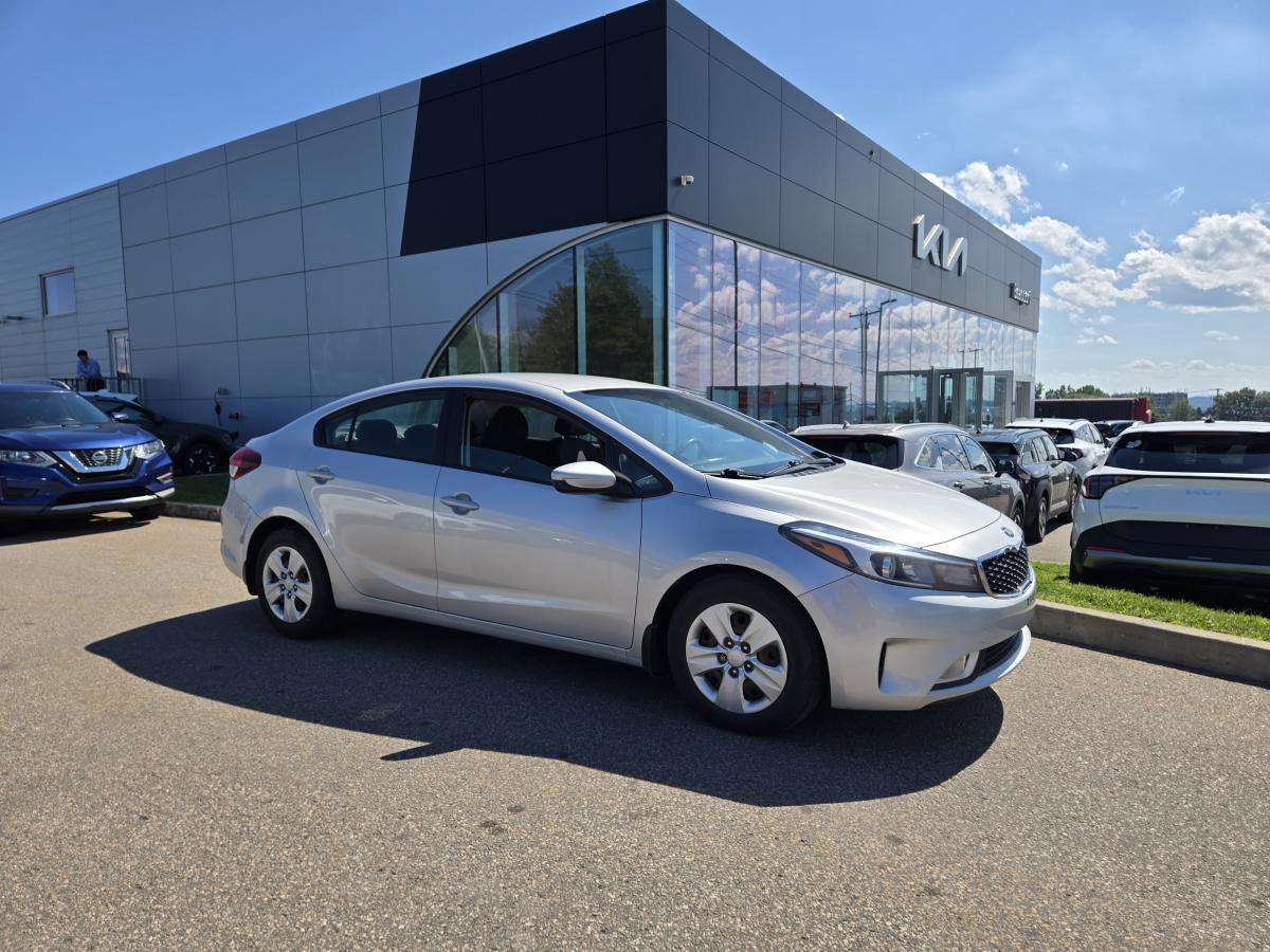2017 Kia Forte LX+ Sièges chauffant Fiable Économique Kia Beaupor