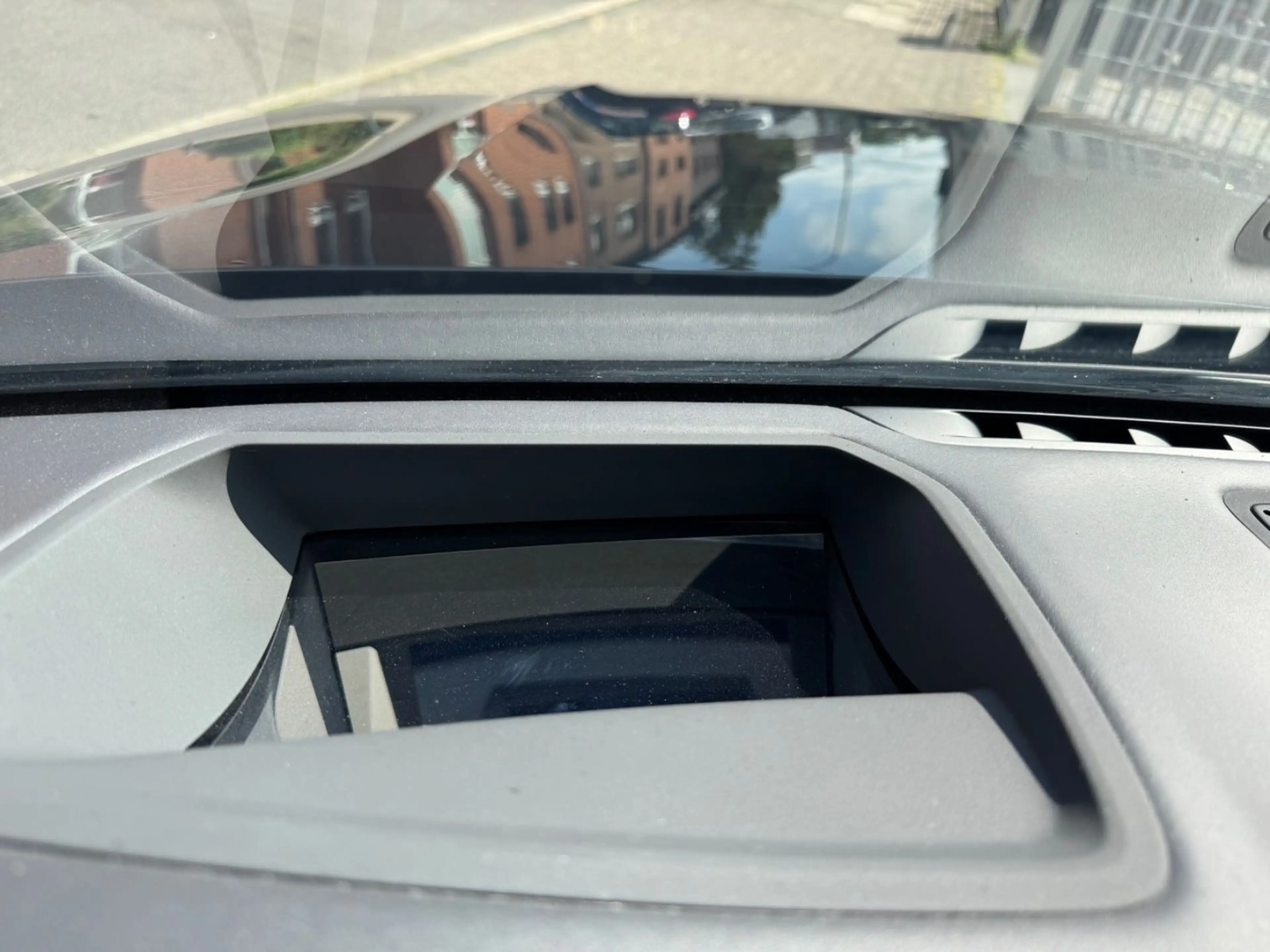 BMW 750 i xDrive-Laser-Heap Up-GSD-Softclose-4xSHZ — photo 18