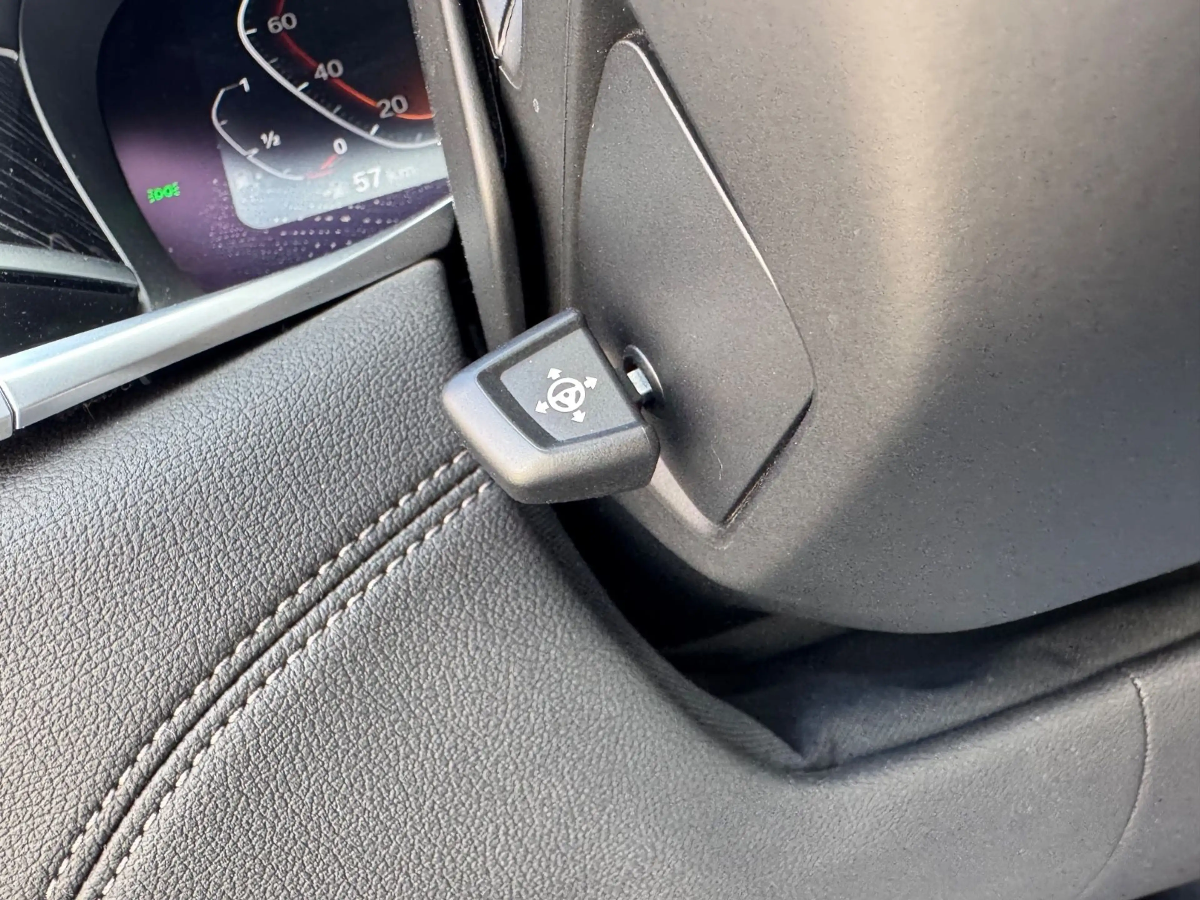 BMW 750 i xDrive-Laser-Heap Up-GSD-Softclose-4xSHZ — photo 17