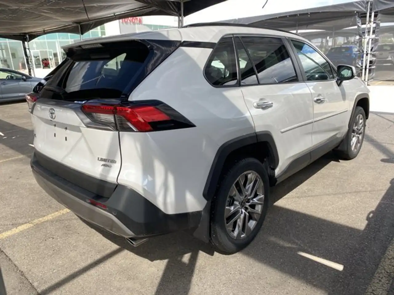 Toyota RAV 4 снимка Toyota RAV 4