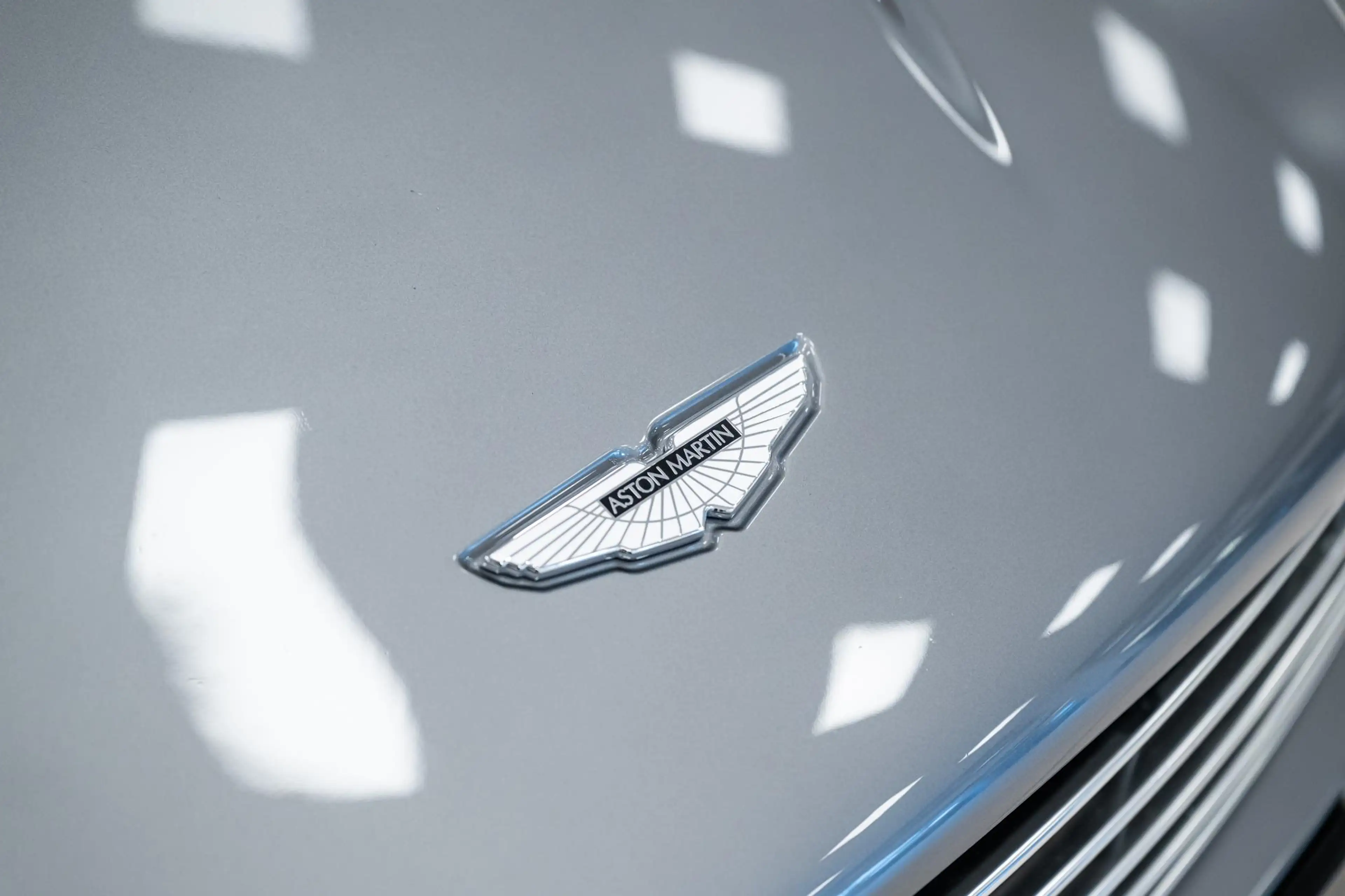 Aston Martin DBS Volante B&O Audio Incl. BPM — photo 12