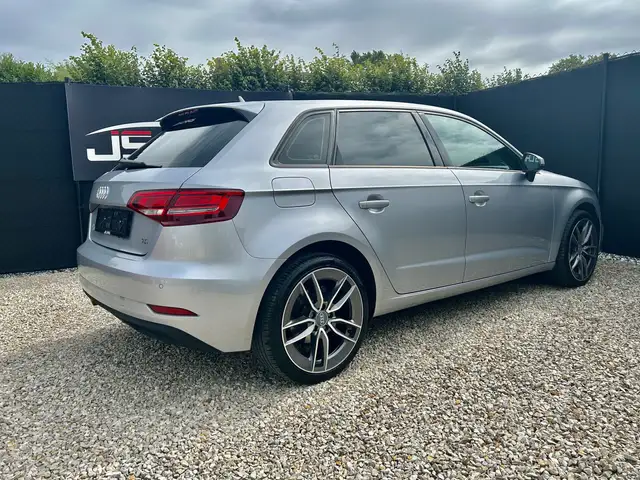 Audi A3 view 7