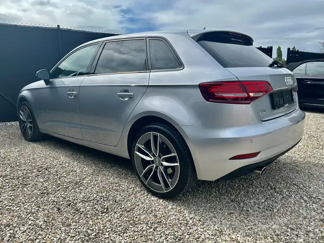 Audi A3 view 11