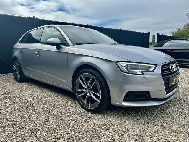 Audi A3 view 5