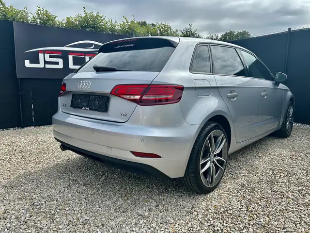 Audi A3 view 6