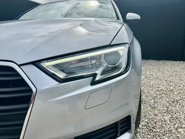Audi A3 view 4