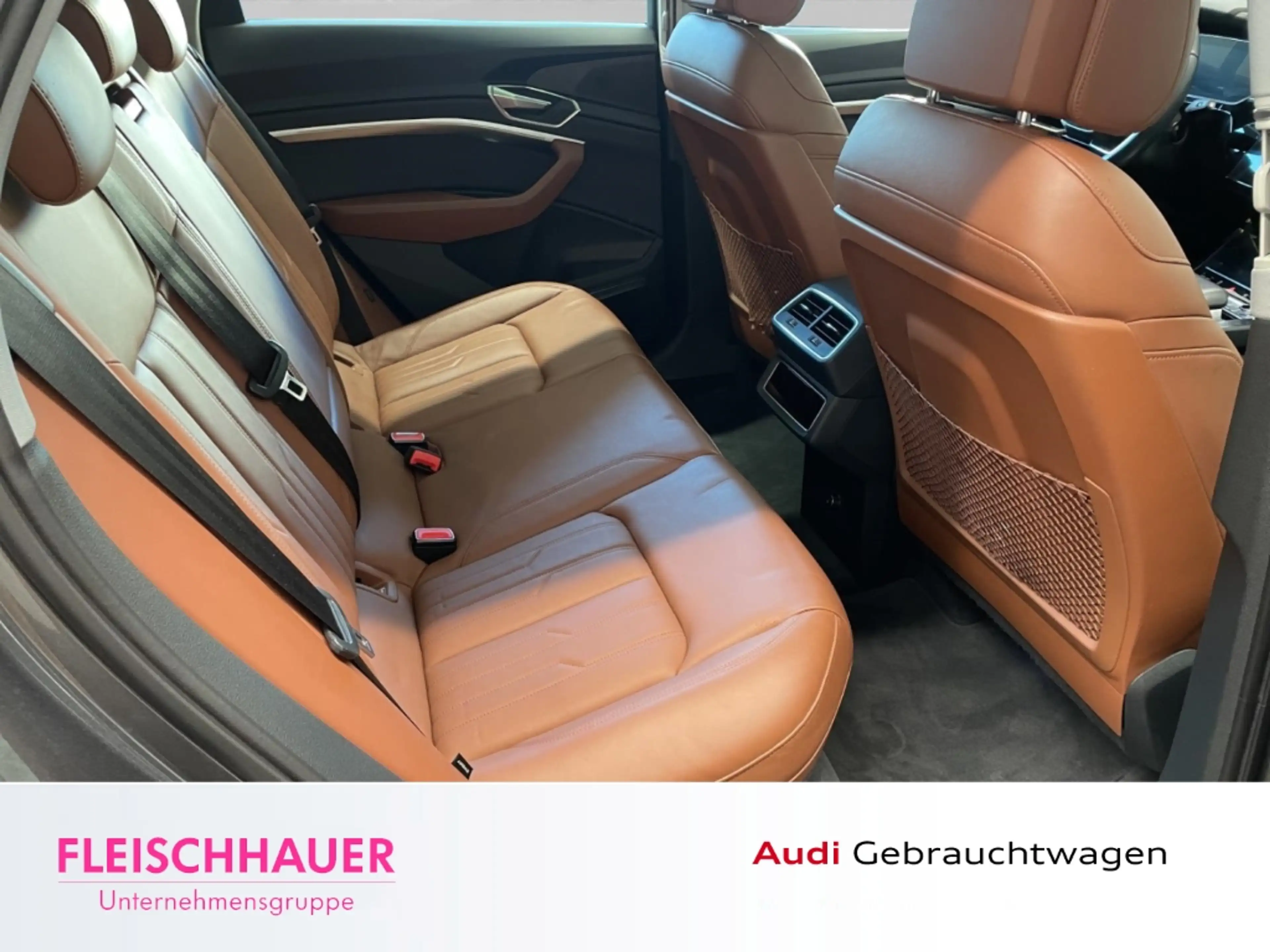Audi e-tron 55 quattro S line Leder+HUD+LuftFe+Pano+B&O+LED+Na — photo 11