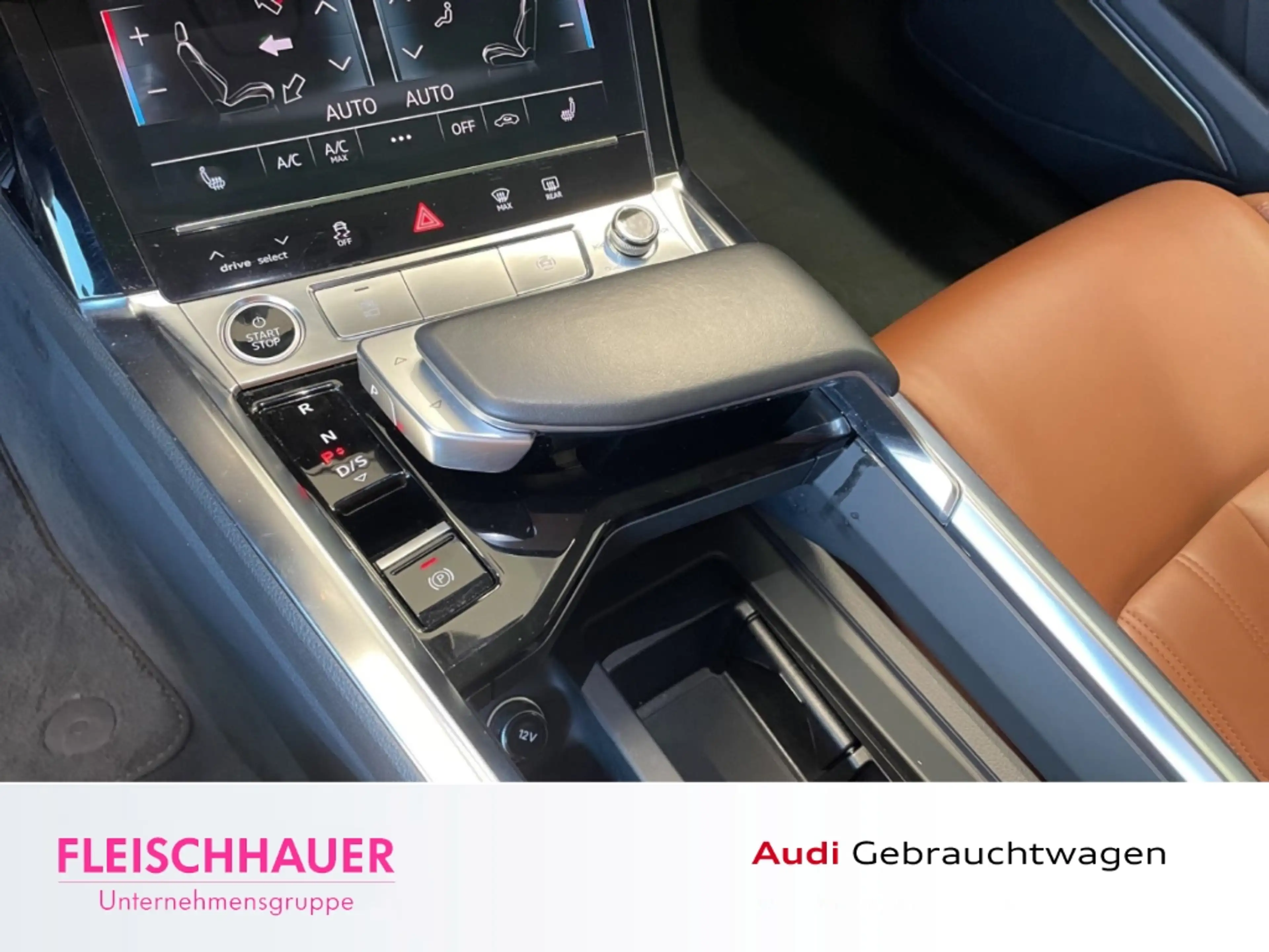 Audi e-tron 55 quattro S line Leder+HUD+LuftFe+Pano+B&O+LED+Na — photo 14