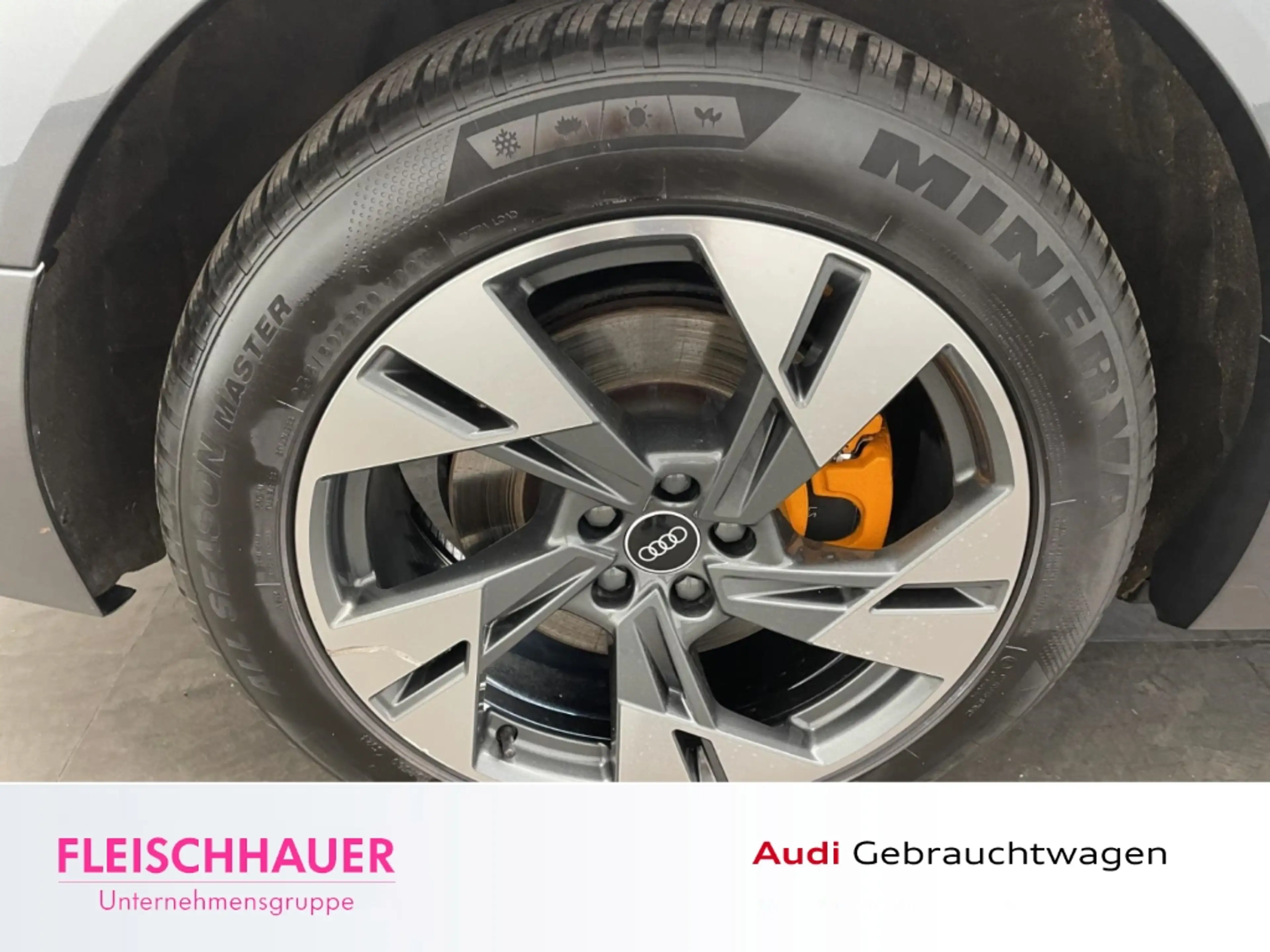 Audi e-tron 55 quattro S line Leder+HUD+LuftFe+Pano+B&O+LED+Na — photo 9