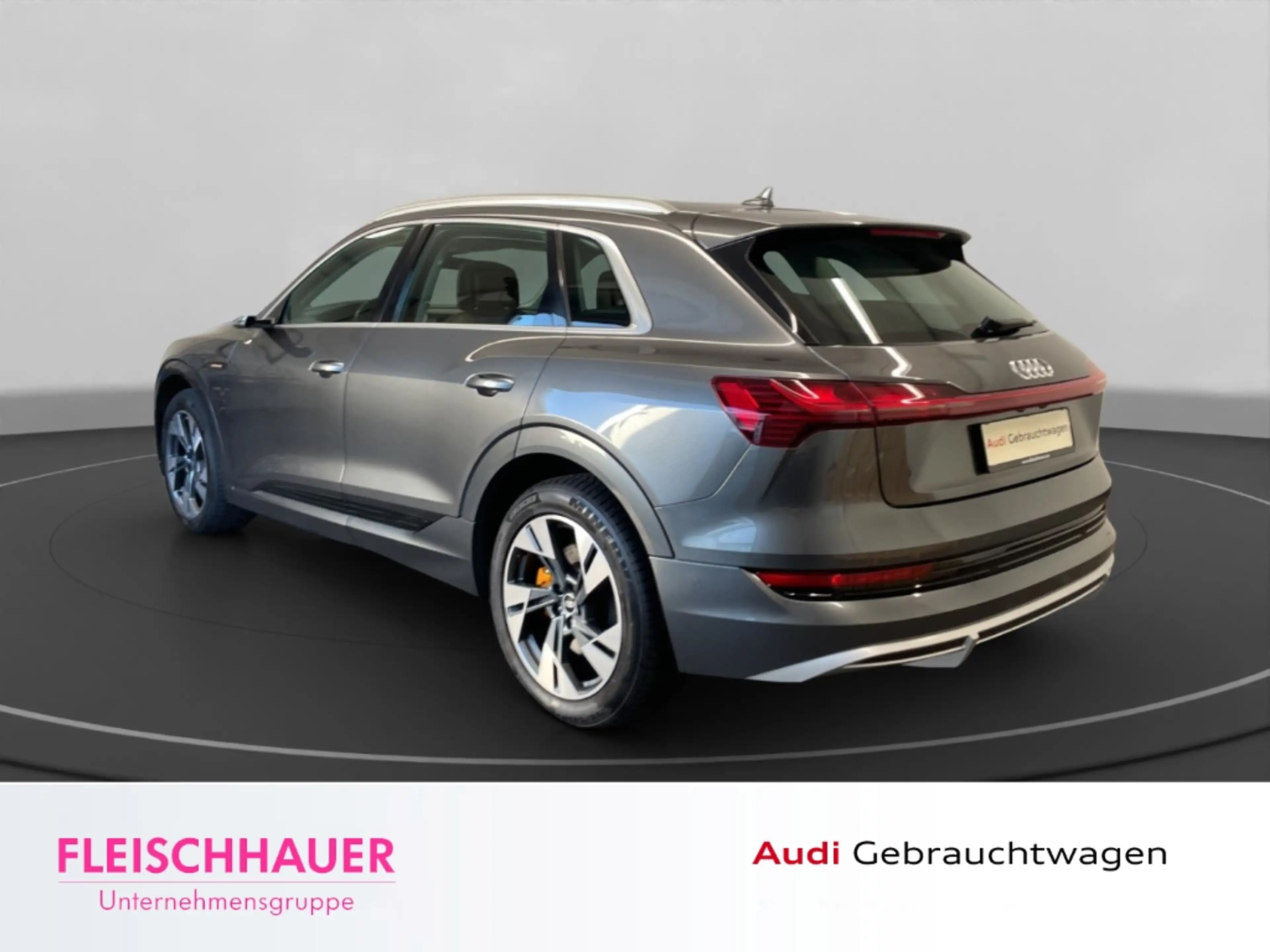 Audi e-tron 55 quattro S line Leder+HUD+LuftFe+Pano+B&O+LED+Na — photo 6