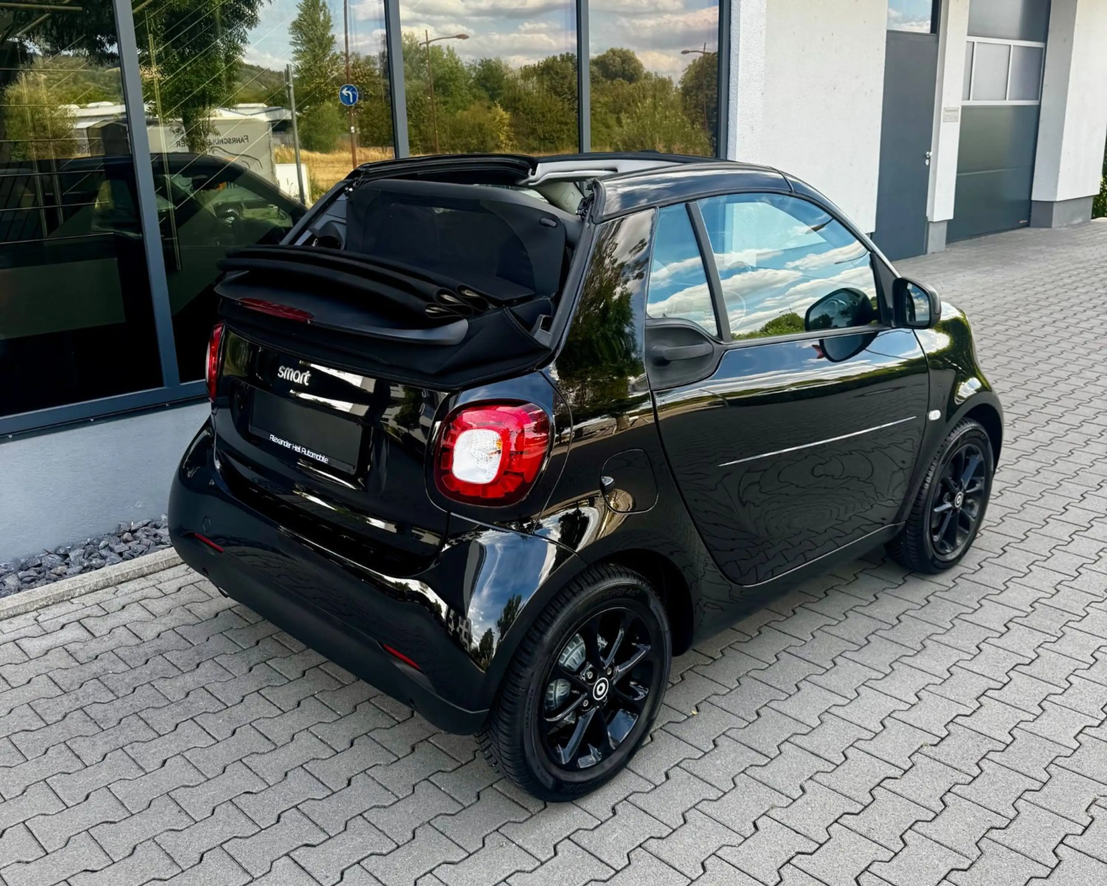 smart forTwo Cabrio AUTOMATIK*NAVI*SHZ*LED*KLIMA*TEL* — photo 11