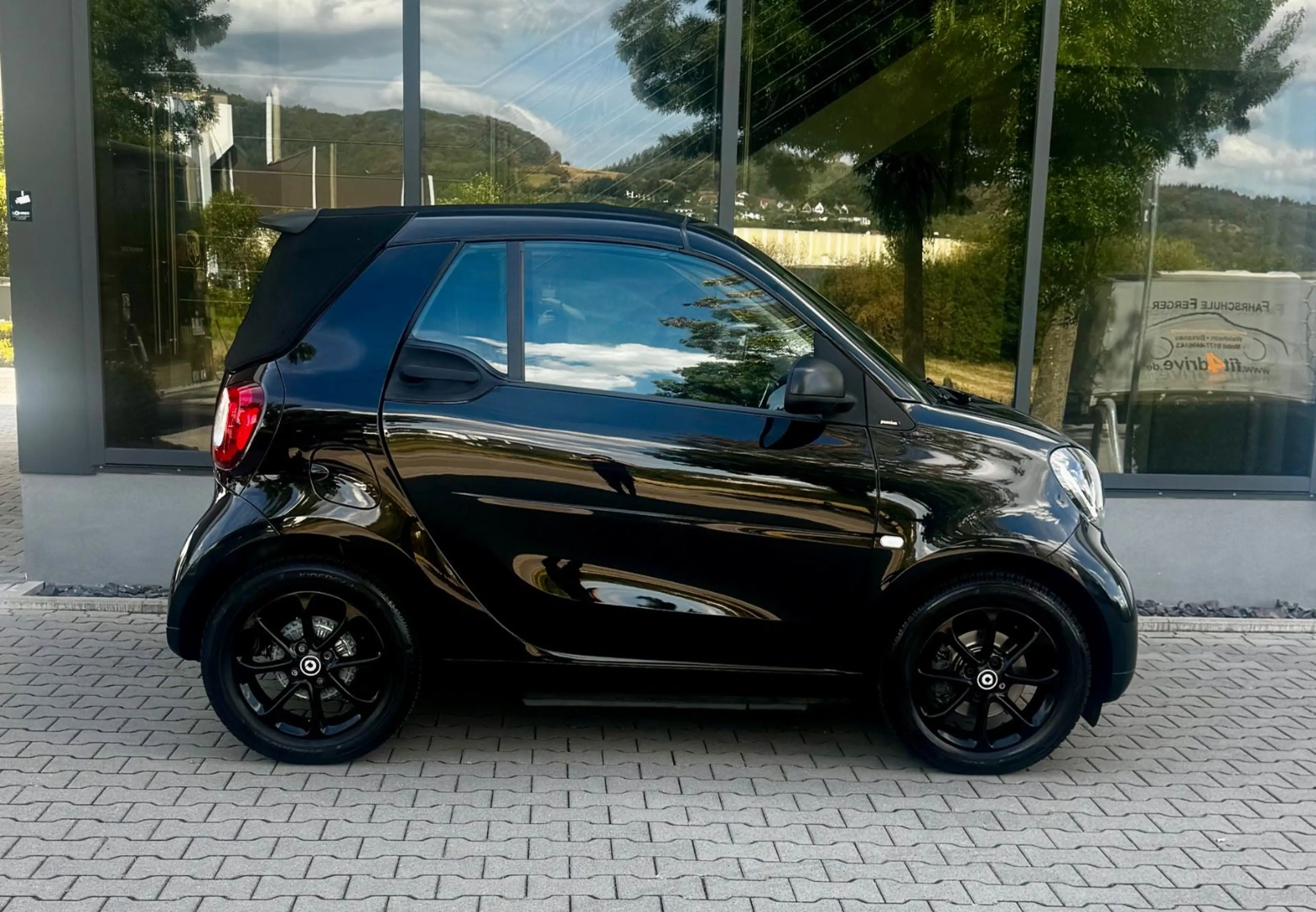 smart forTwo Cabrio AUTOMATIK*NAVI*SHZ*LED*KLIMA*TEL* — photo 13