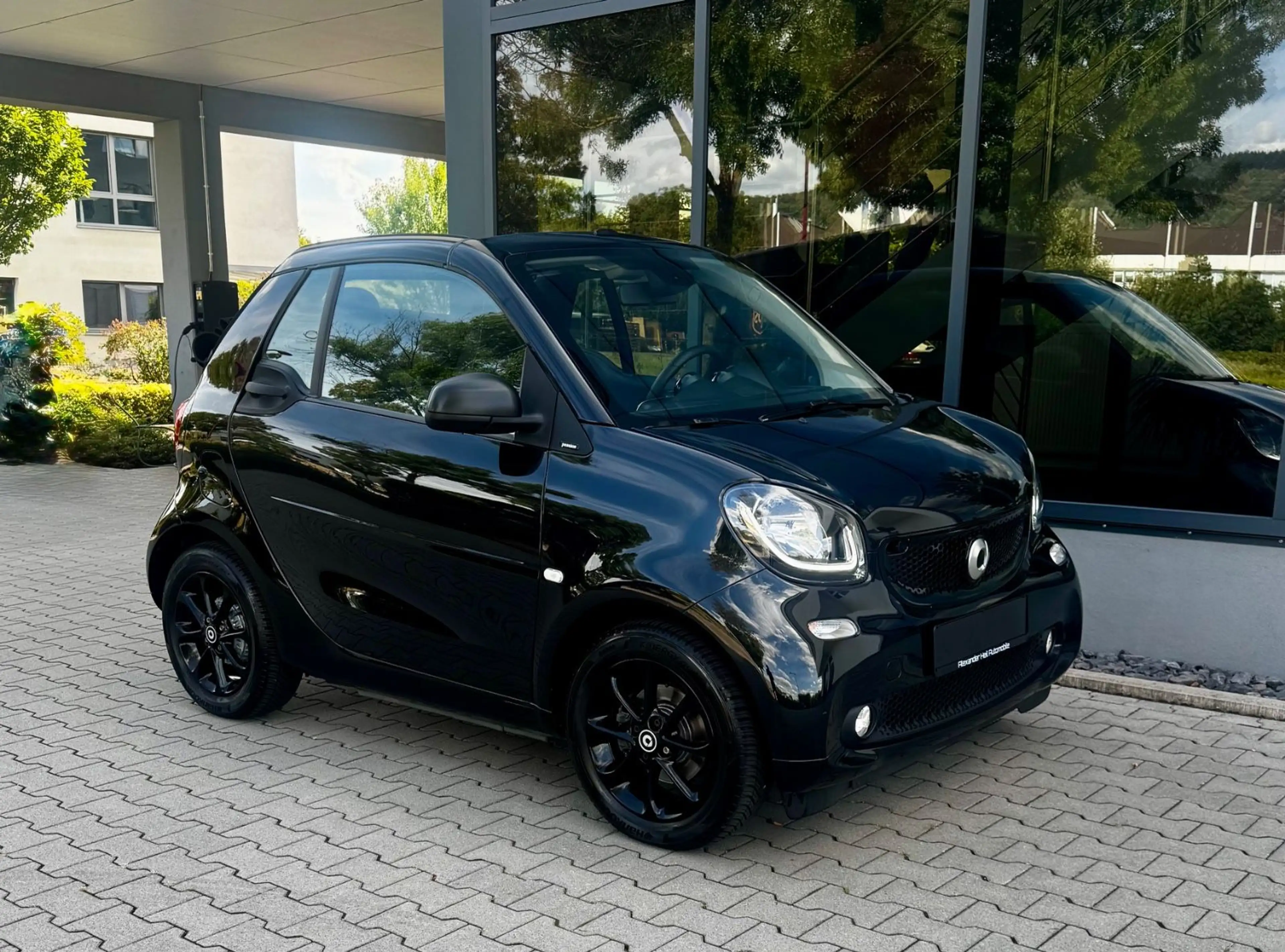 smart forTwo Cabrio AUTOMATIK*NAVI*SHZ*LED*KLIMA*TEL* — photo 14
