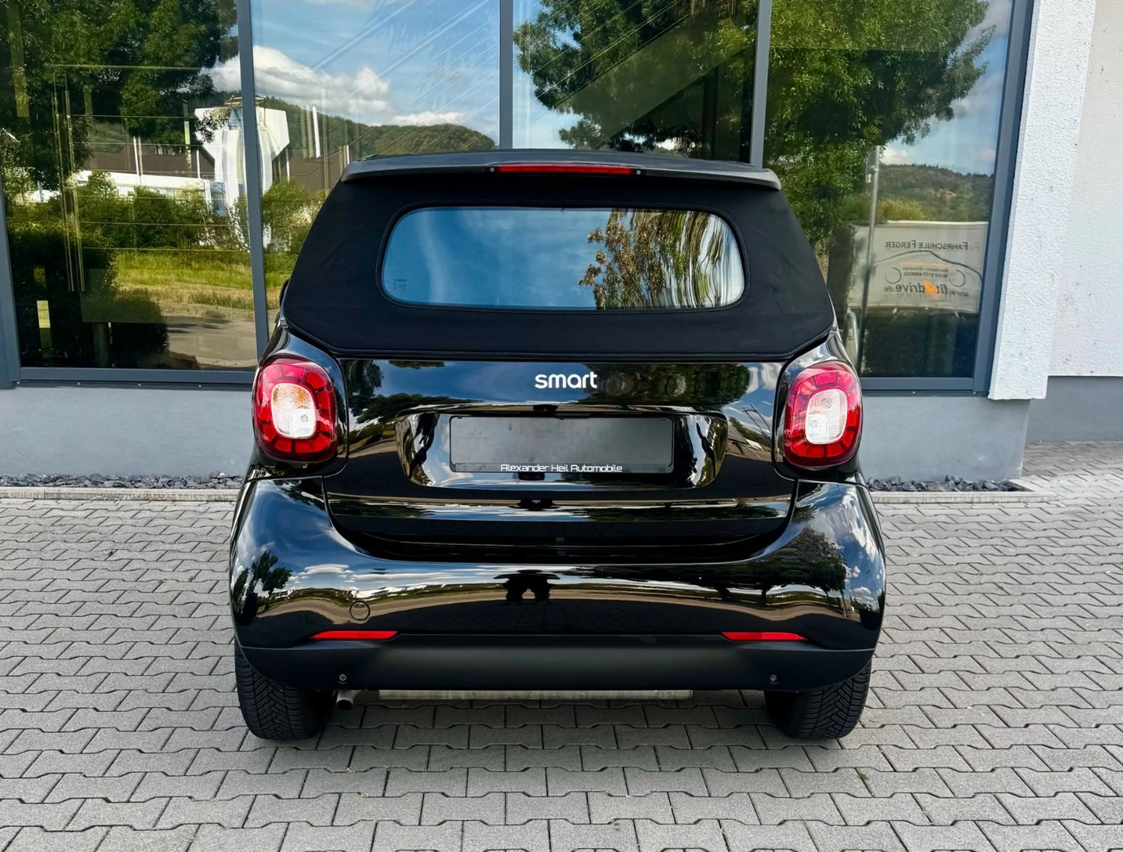smart forTwo Cabrio AUTOMATIK*NAVI*SHZ*LED*KLIMA*TEL* — photo 8