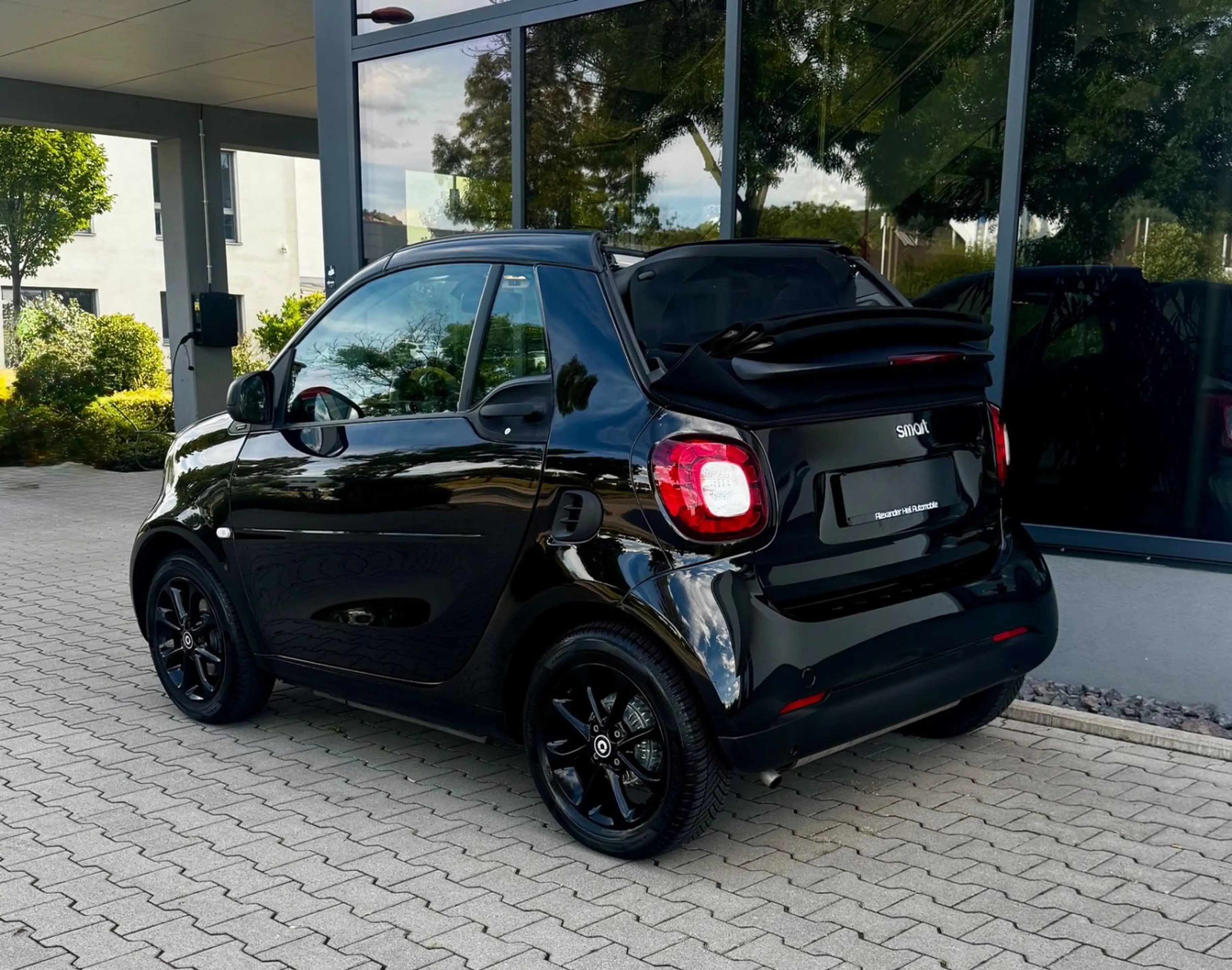 smart forTwo Cabrio AUTOMATIK*NAVI*SHZ*LED*KLIMA*TEL* — photo 7