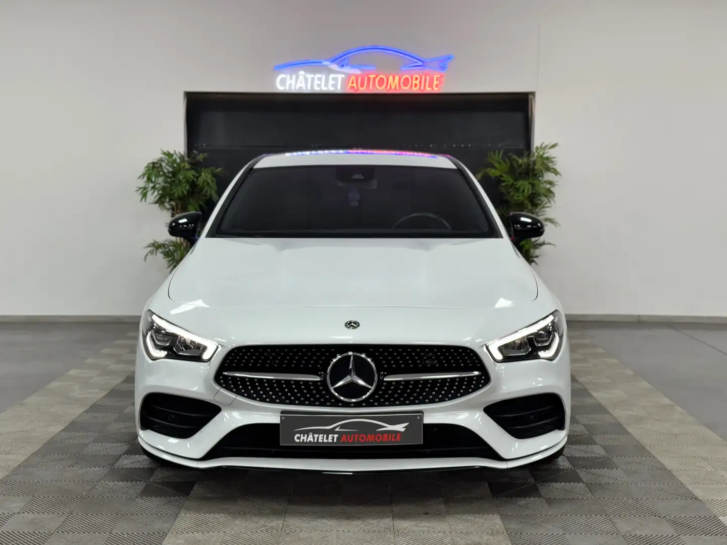 Mercedes-Benz CLA 180 Pack Amg état neuf Garantie 12 mois Blanc - 2