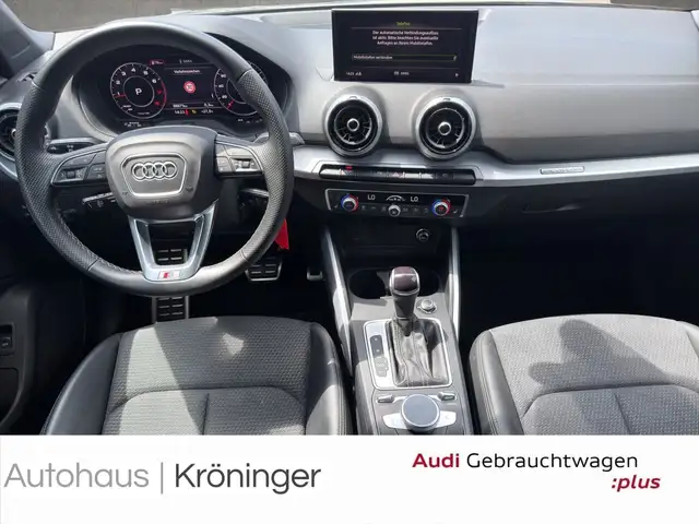 Audi Q2 view 13