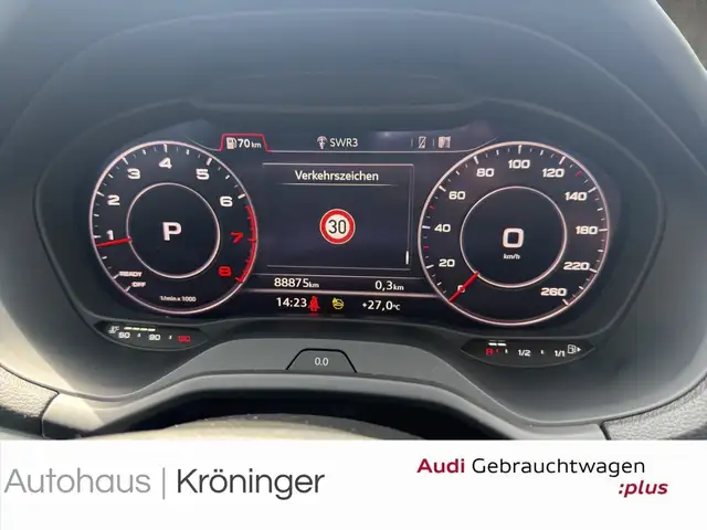 Audi Q2 view 12