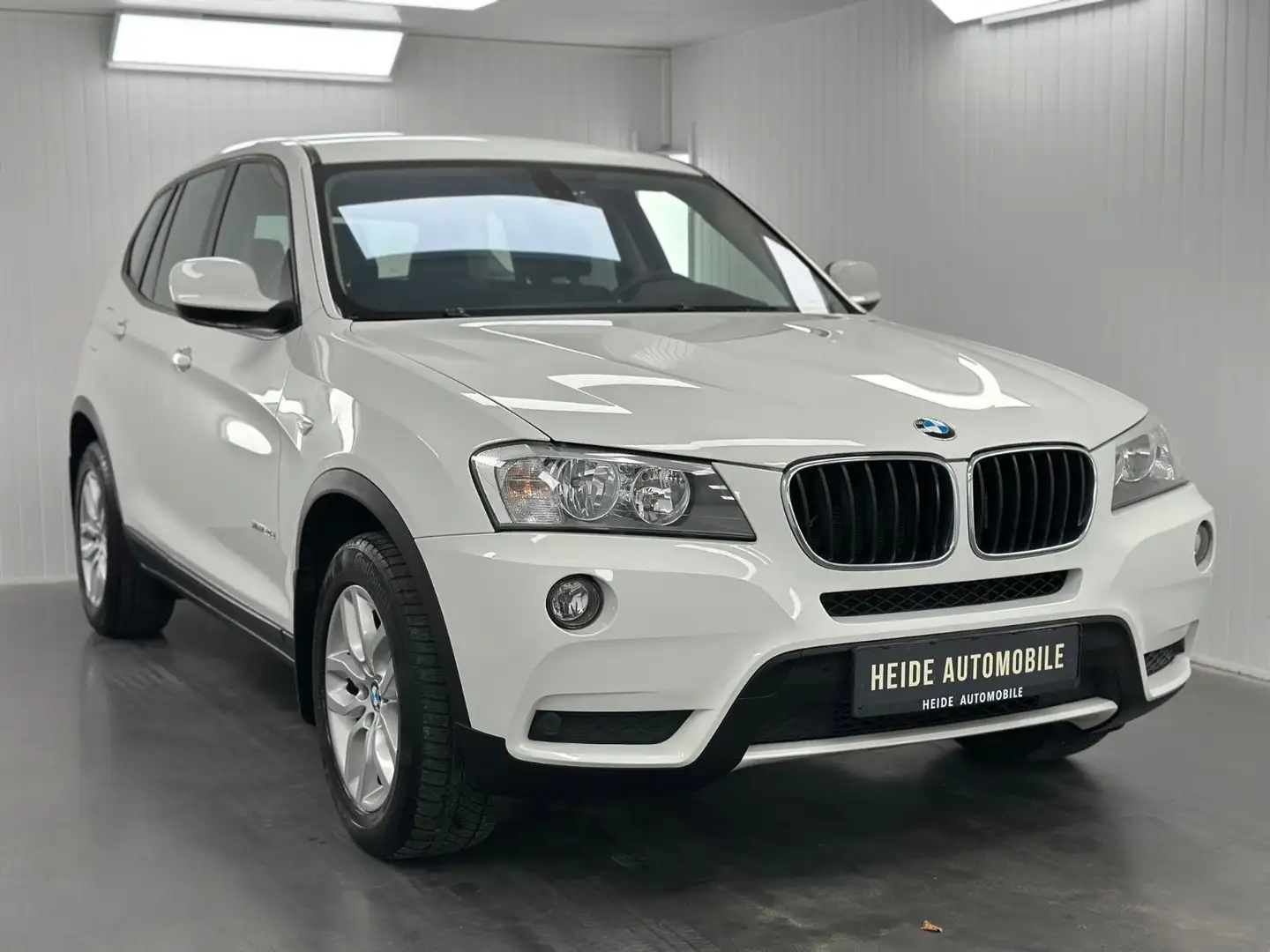 BMW X3 xDrive 20 d 360° Kamera AHK HUD Memory Weiß - 2