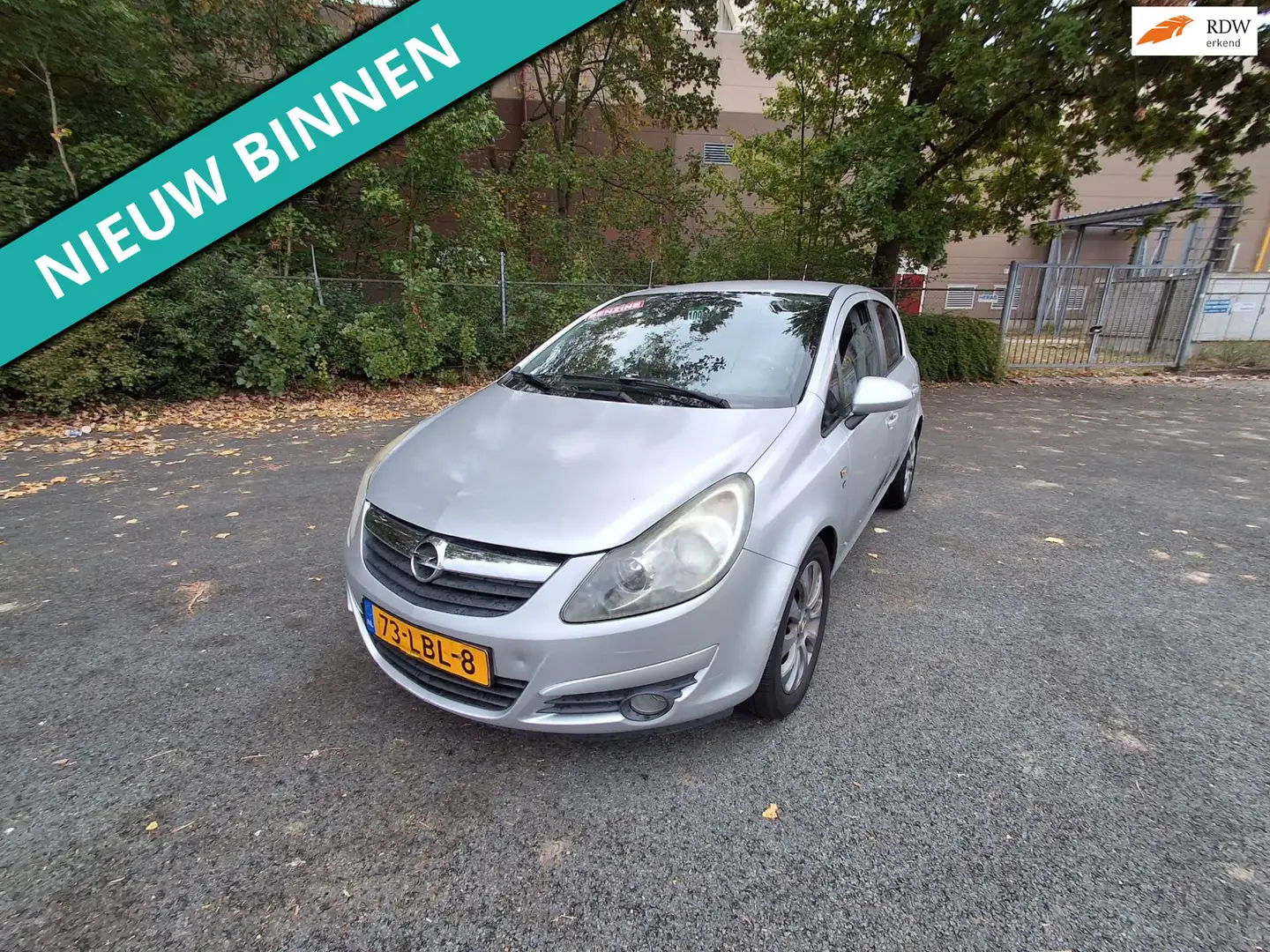 Opel Corsa 1.4-16V '111' Edition LEUKE AUTO RIJDT EN SCHAKELT Grijs - 1