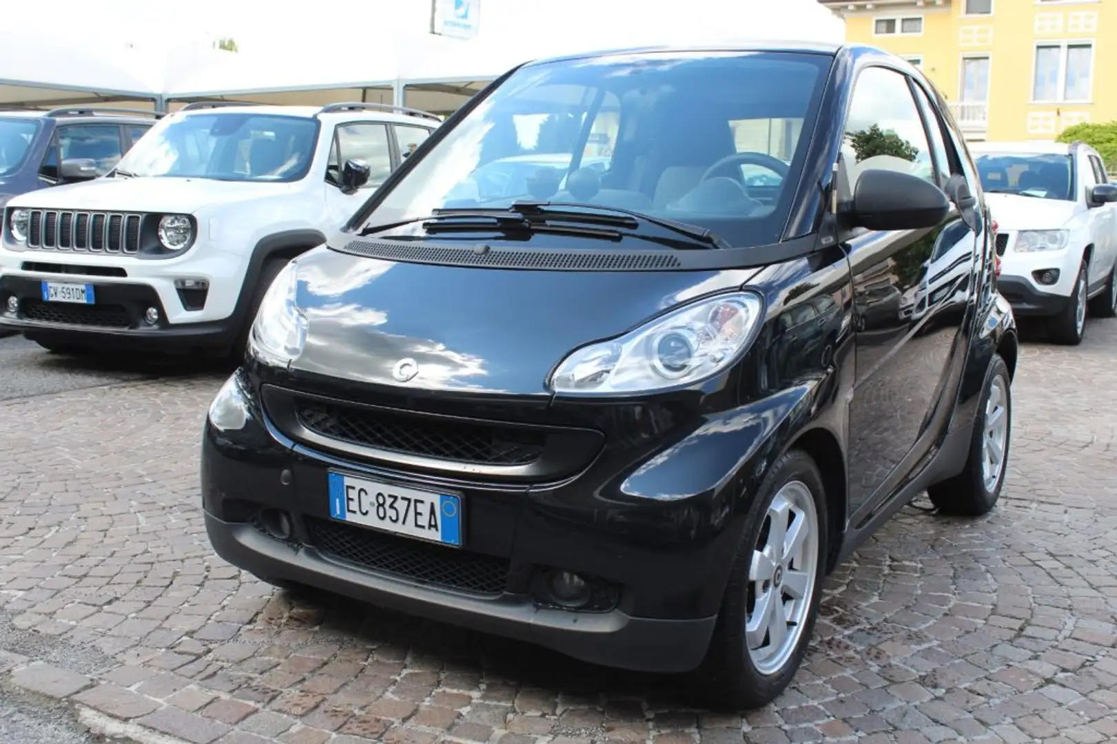 smart forTwo 800 40 kW coupé pulse cdi Schwarz - 1