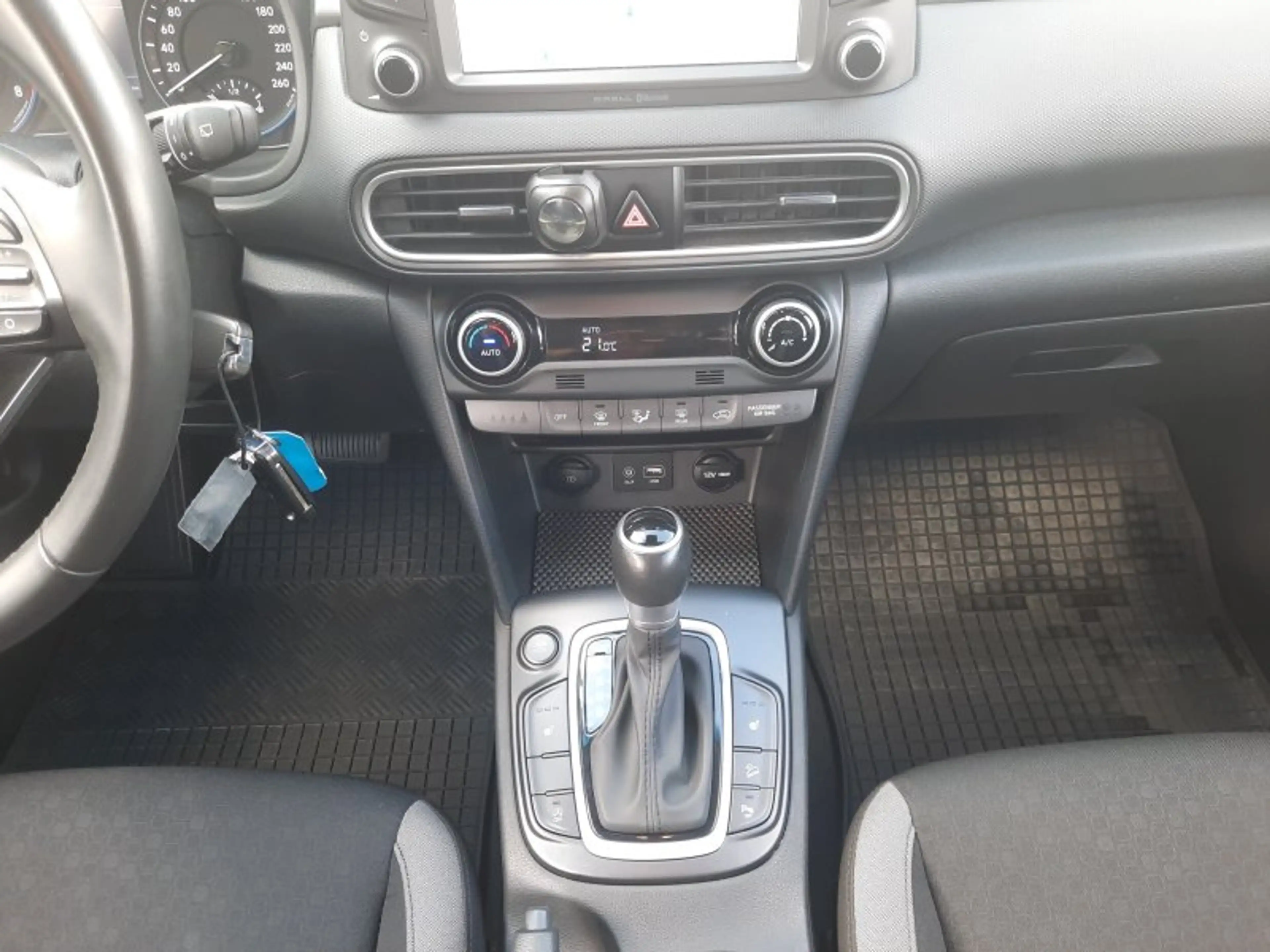 Hyundai KONA 1.6 T-GDI Navi/Sitzh./Tempomat/Allwetter — photo 11