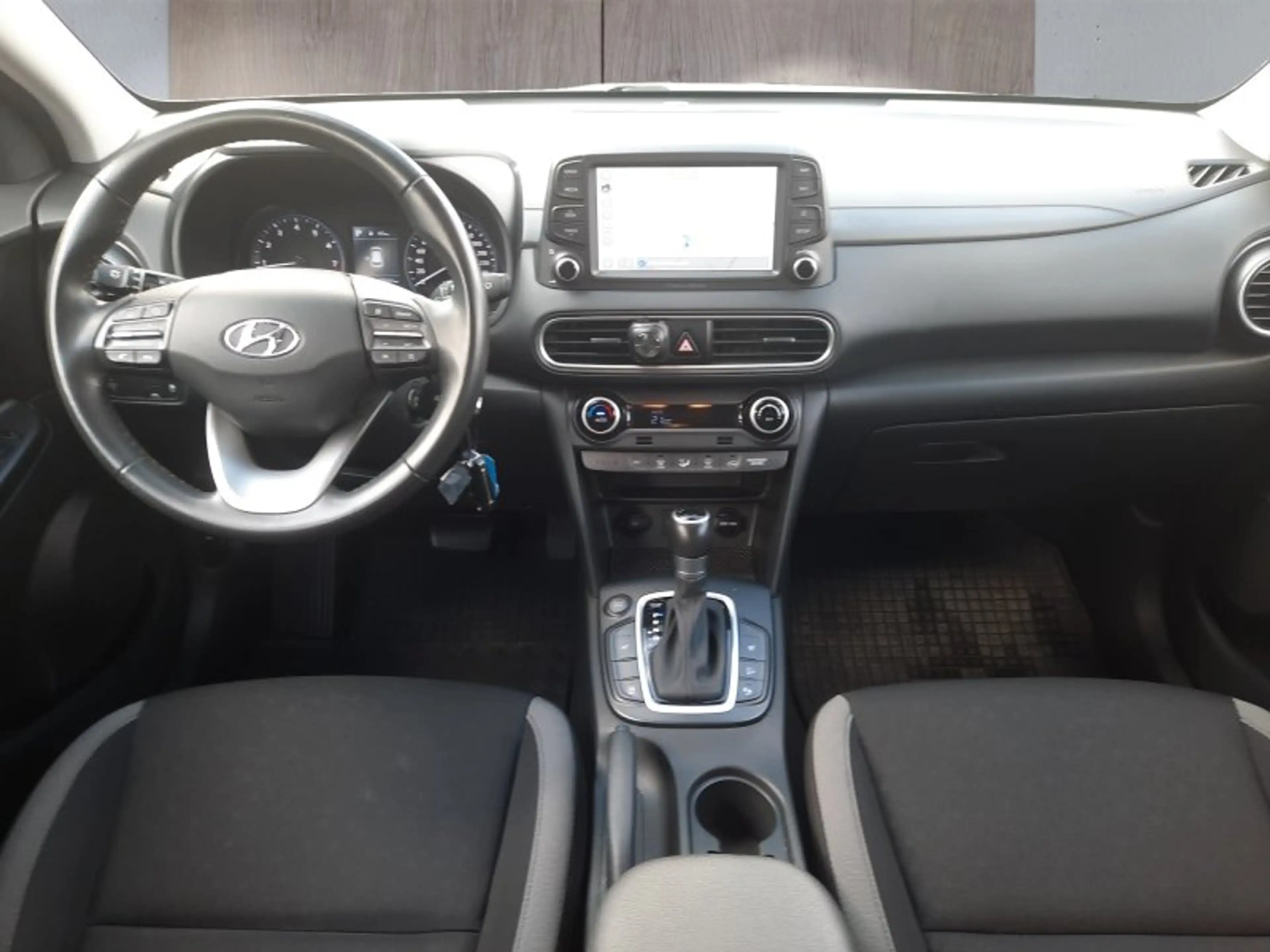 Hyundai KONA 1.6 T-GDI Navi/Sitzh./Tempomat/Allwetter — photo 10