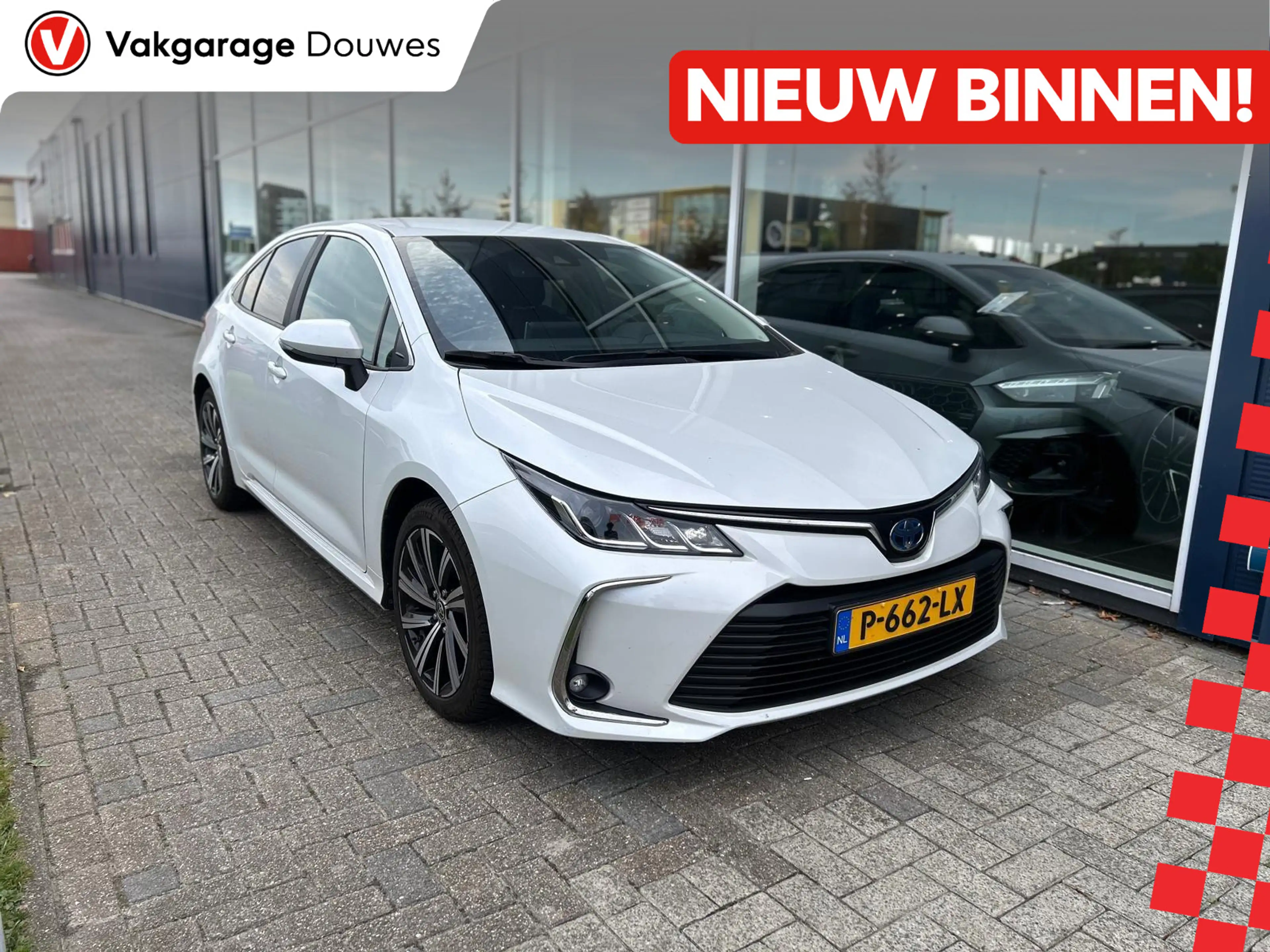 Toyota Corolla 1.8 Hybrid Dynamic |1e eigenaar|NAP|Dealer onderho