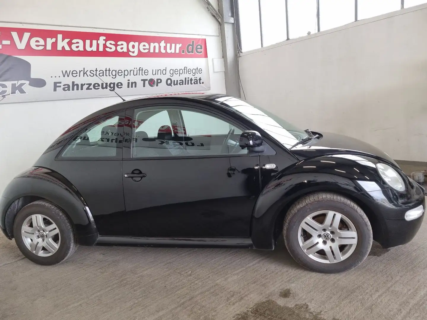 Volkswagen New Beetle Lim. 2.0, inkl. 1 Jahr Garantie Noir - 2