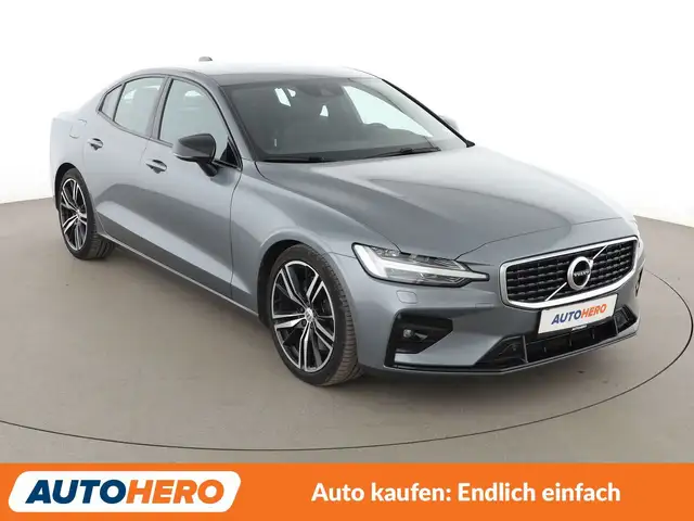Volvo S60 view 8