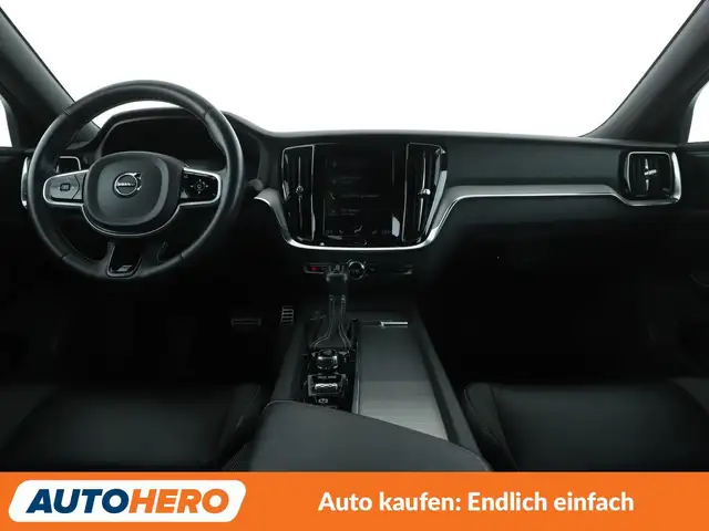 Volvo S60 view 12