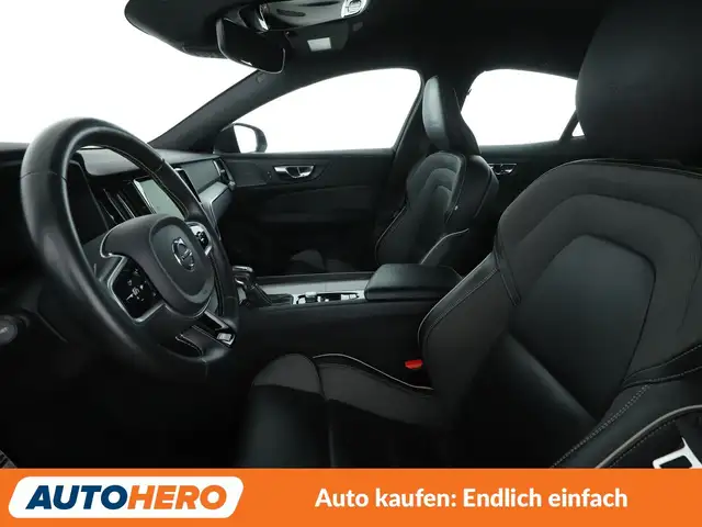 Volvo S60 view 10