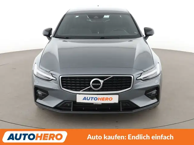 Volvo S60 view 9