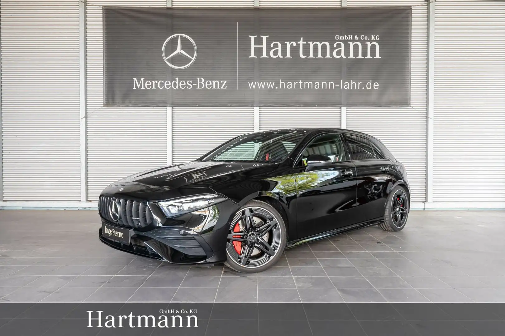 Mercedes-Benz A 35 AMG A 35 4M AMG Night Fahrassistenz Beam 19" KeyGo Zwart - 1