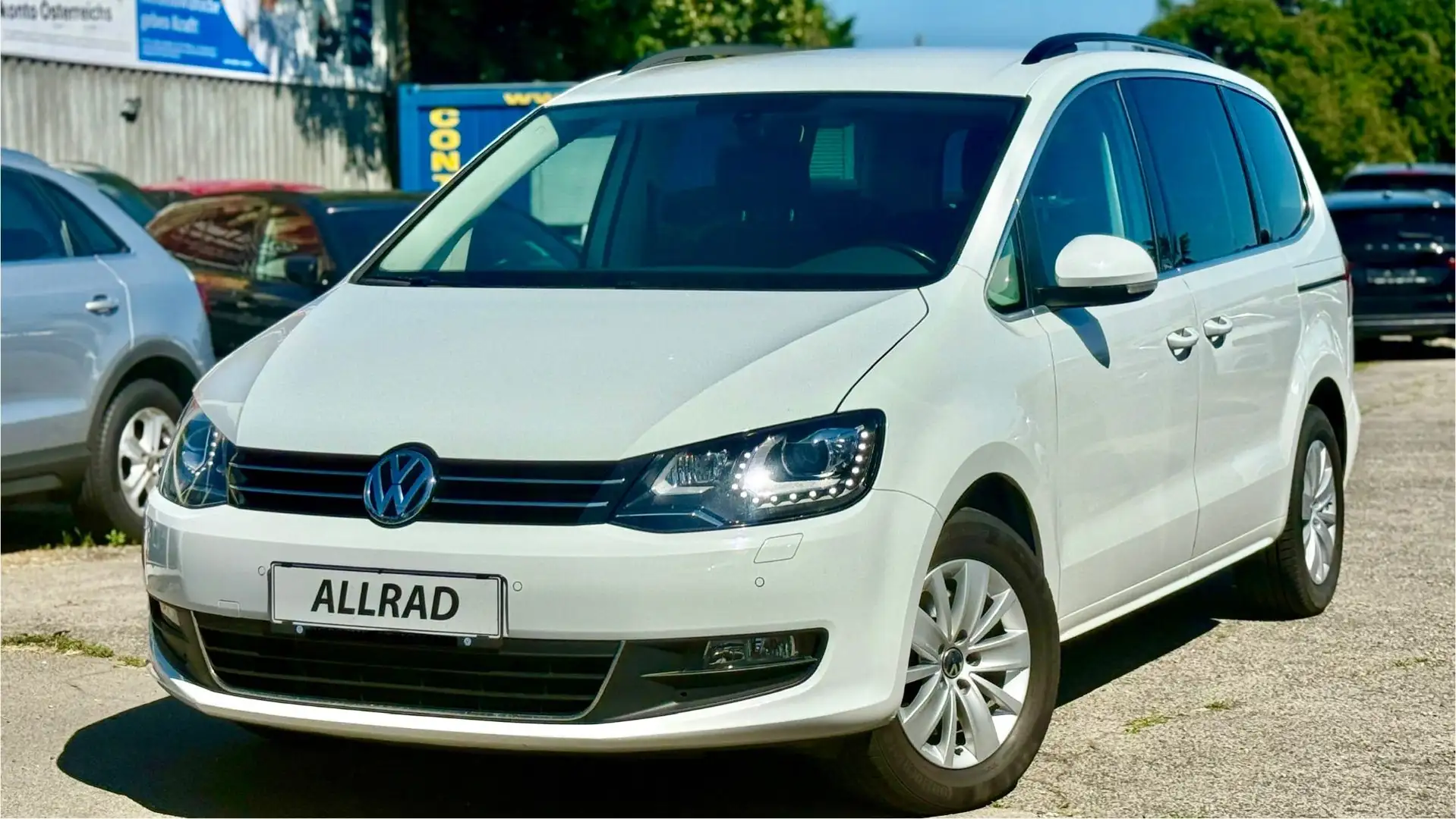 Volkswagen Sharan 2,0 TDI 4Motion *7-Sitzer +Viele Extras Business Weiß - 1