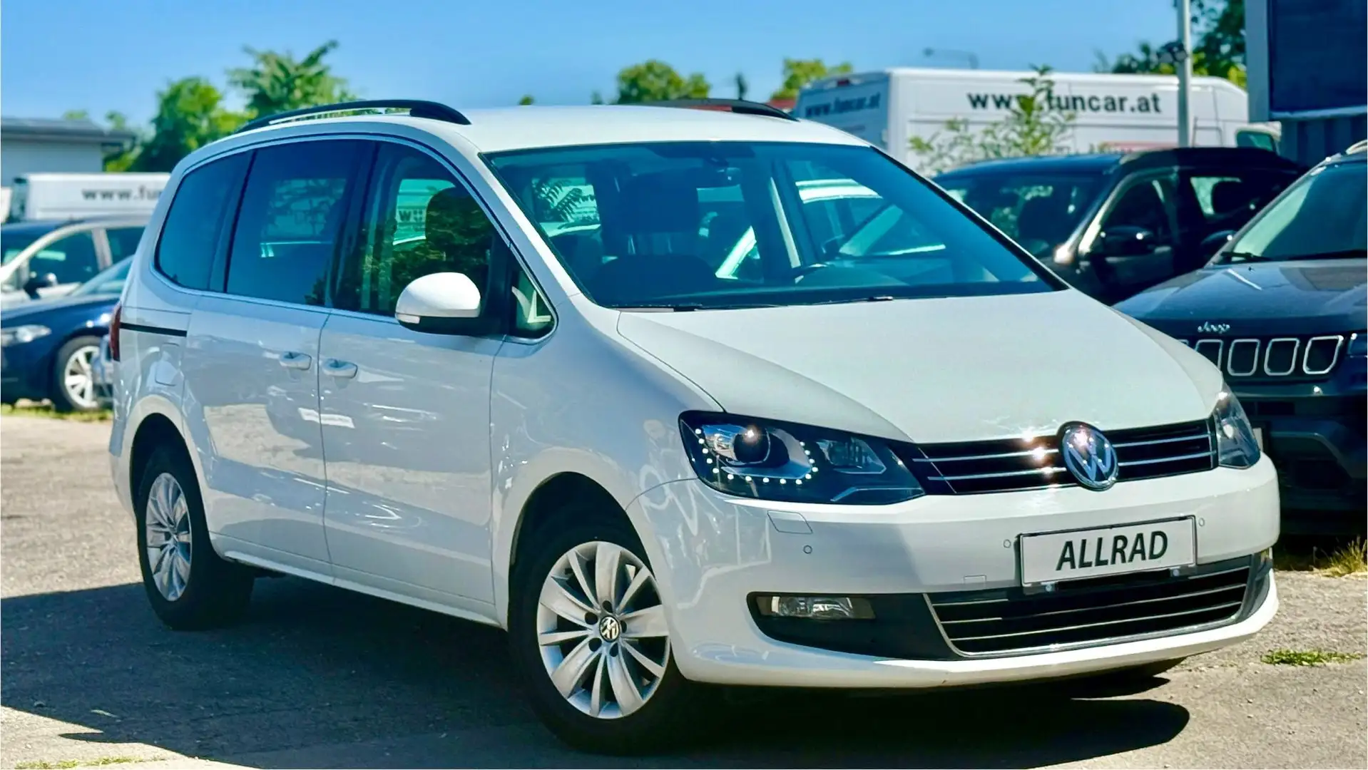 Volkswagen Sharan 2,0 TDI 4Motion *7-Sitzer +Viele Extras Business Weiß - 2
