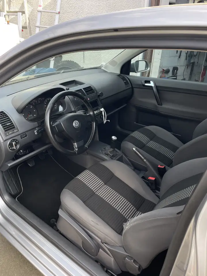 Volkswagen Polo Citadine 3 portes — photo 5