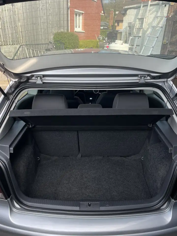 Volkswagen Polo Citadine 3 portes — photo 10