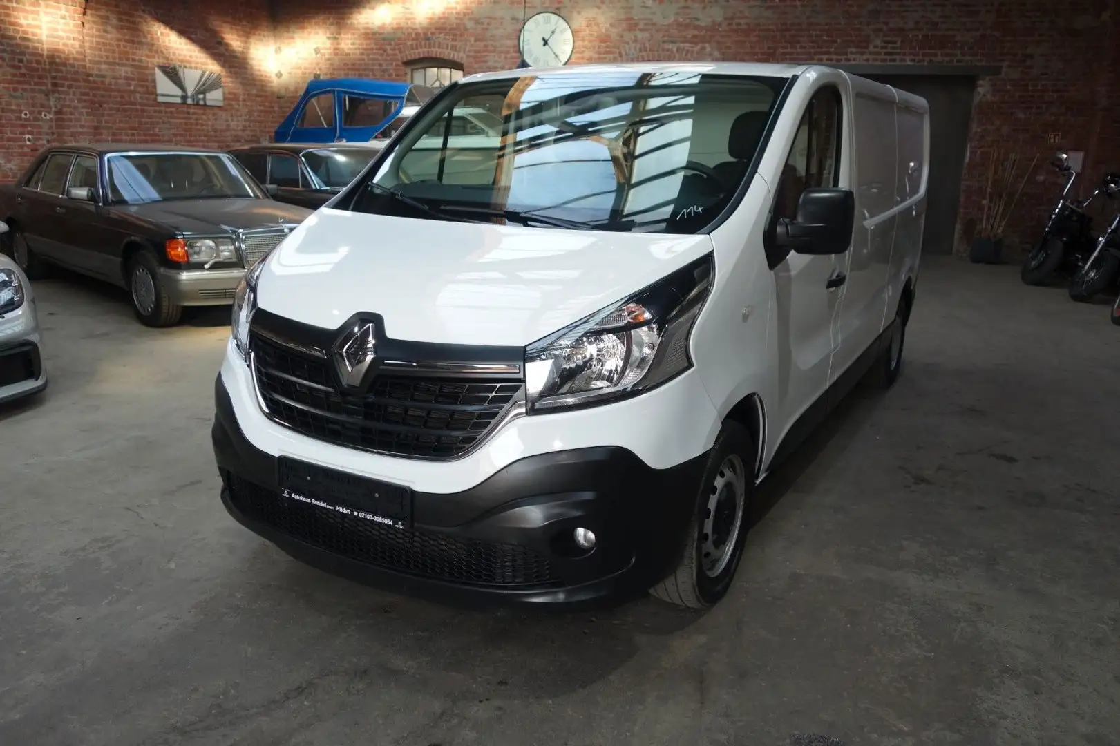 Renault Trafic Kasten L2 H1 Tüv + Service Neu KlimaEuro6 Weiß - 1