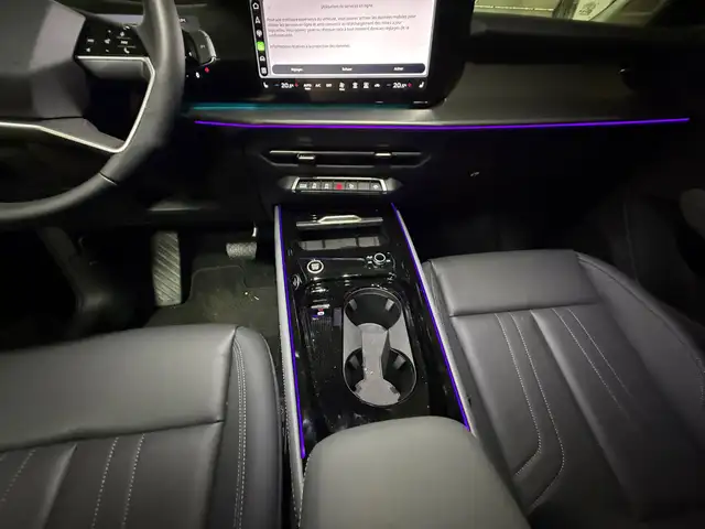 Audi Q3 view 10