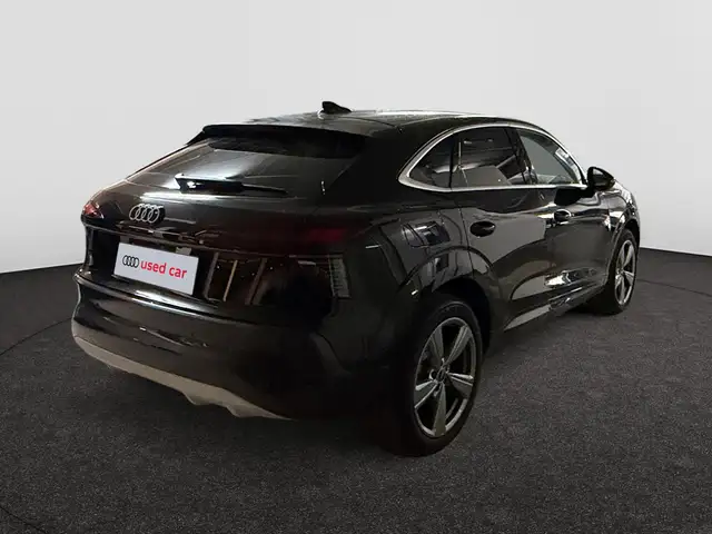 Audi Q3 view 2