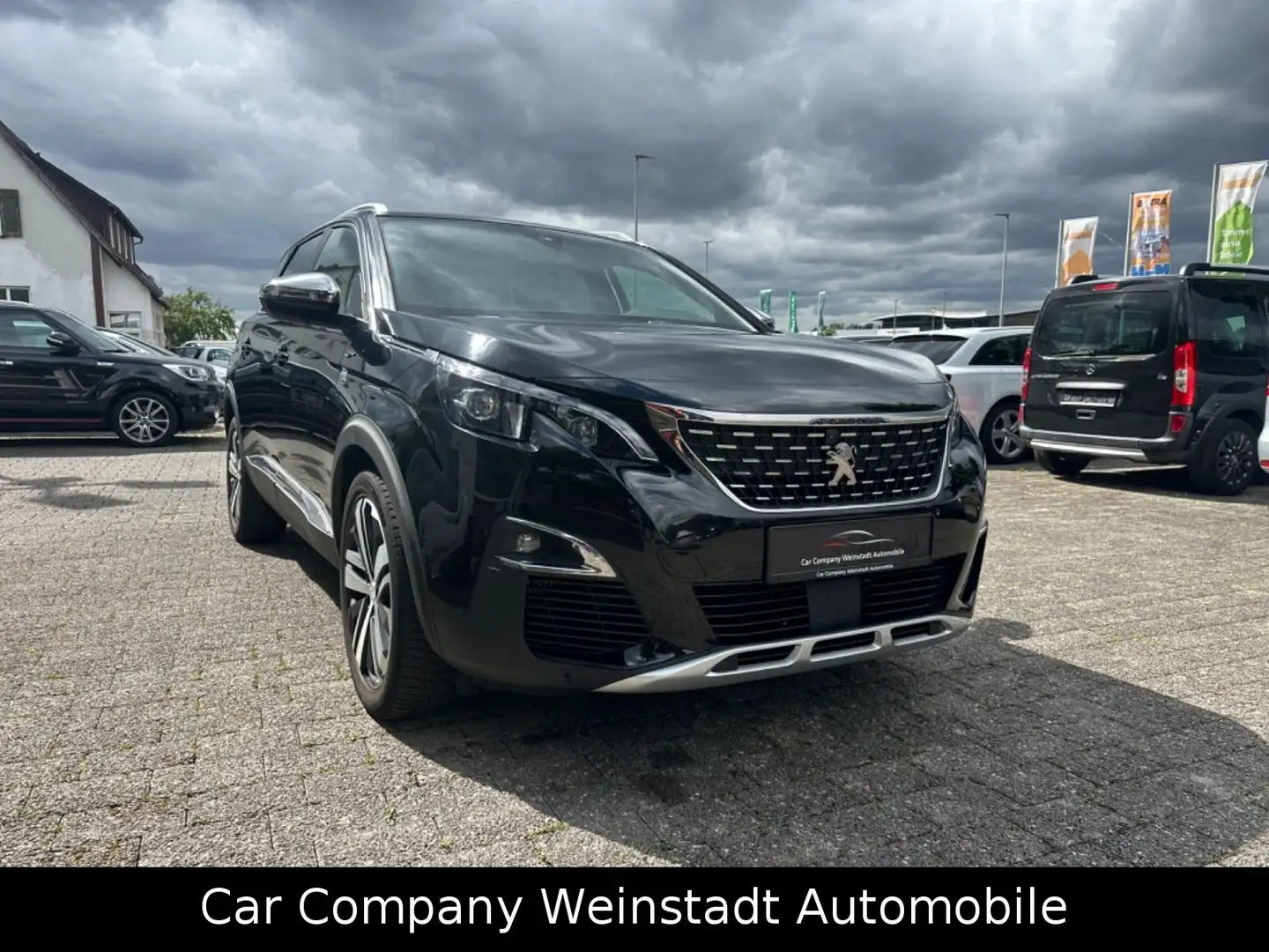 Peugeot 5008 GT Schwarz - 1