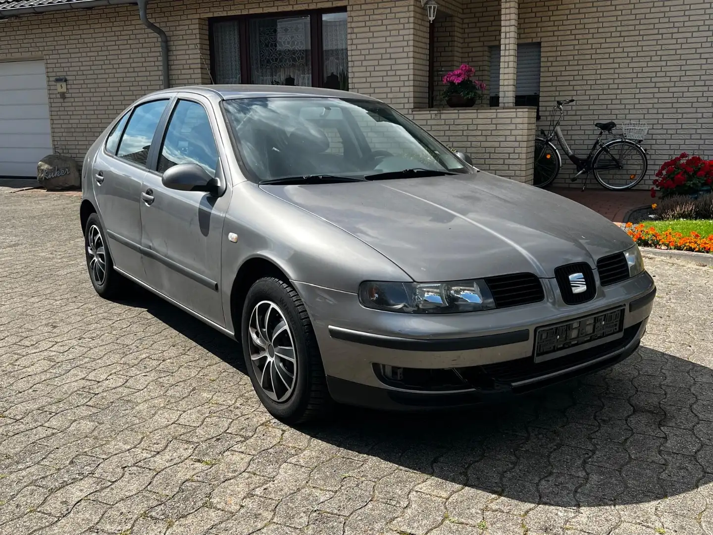 SEAT Leon Stella, Euro4, Klima Gris - 1