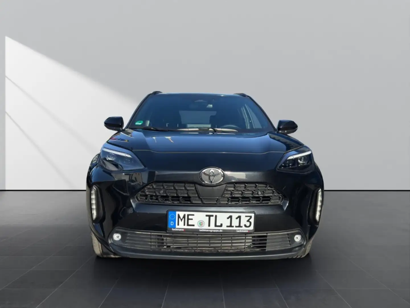 Toyota Yaris Cross 1.5 Teamplayer*Safety+Winter Paket Schwarz - 2
