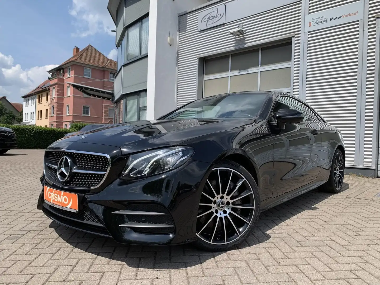 Mercedes-Benz E 400 E400 4M AMG-Line Coupe MB-Scheckheft+Pano+Burm Schwarz - 1